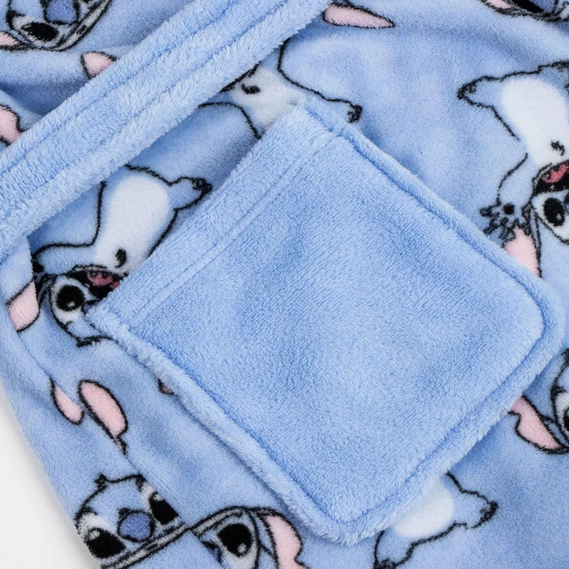 Batín Stitch suave niños y niñas con capucha y cinturón – Bata casa Stitch calentita y cómoda con tejido tipo polar y diseño oficial