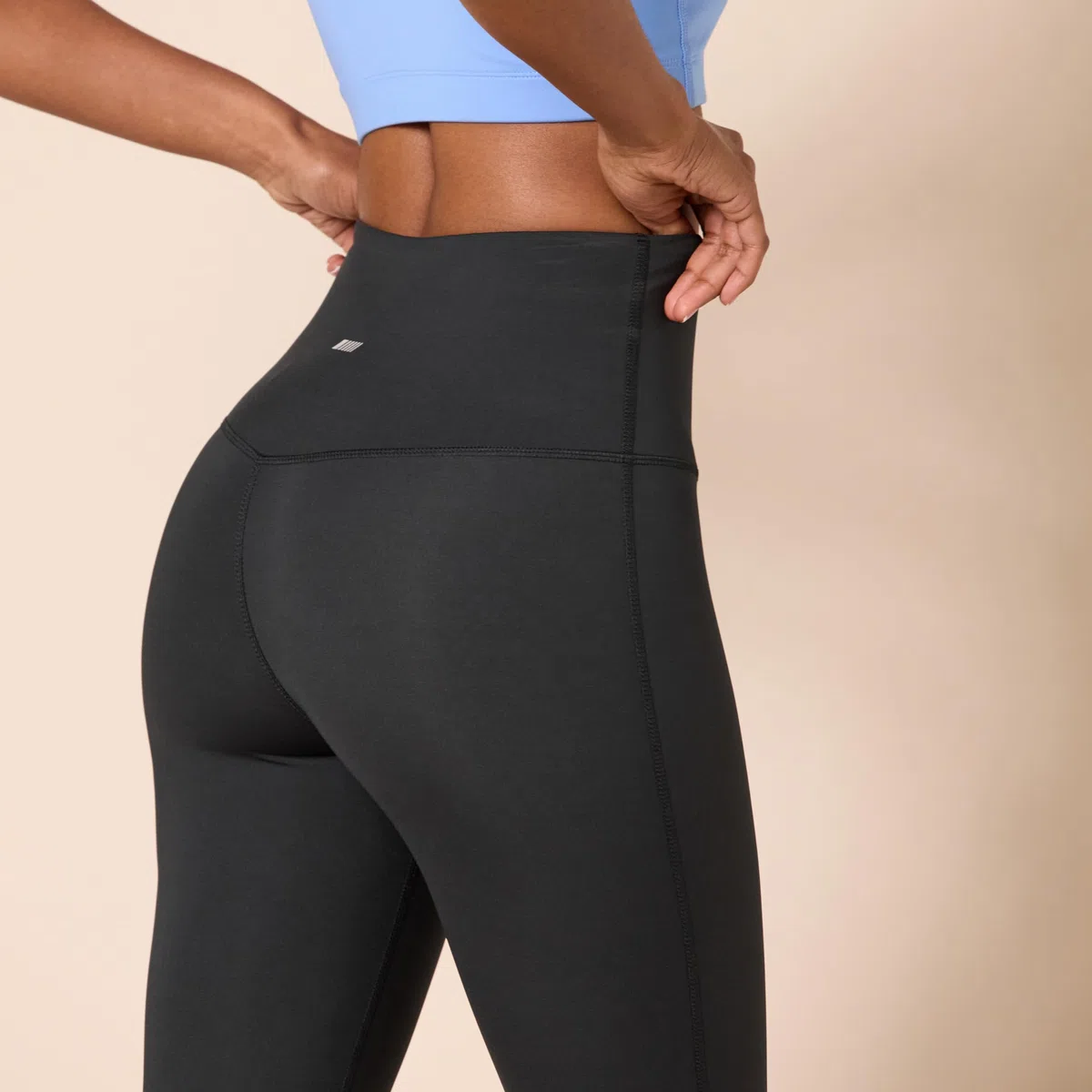 Amazon Essentials Mallas capri de talle alto Active Sculpt para entrenamiento y atletismo (disponibles en tallas grandes) Mujer